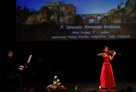 KONCERT ABSOLVENTOV GLASBENE ŠOLE 41 FOTO LJUBO VUKELIČ